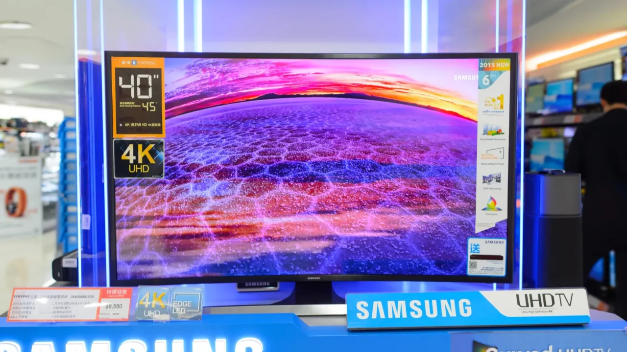 Samsung’s mobile monitor doubles as a TV, tablet, and gaming hub in one