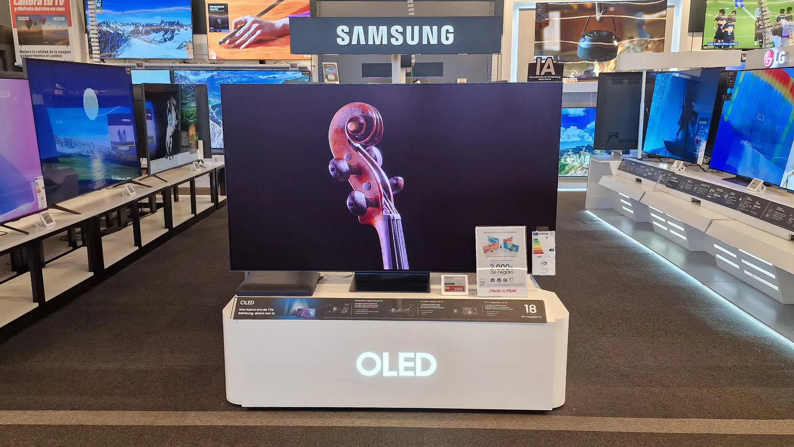 75″ Samsung QLED 4K TV drops to $599.99 saving $300 on a huge smart screen
