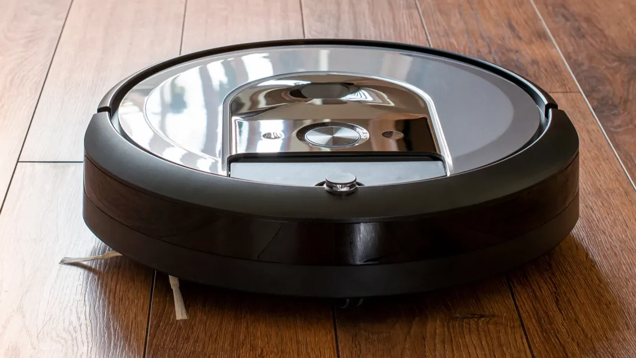 Eufy just undercut $1,000 robot vacuums with a $500 model that does almost everything